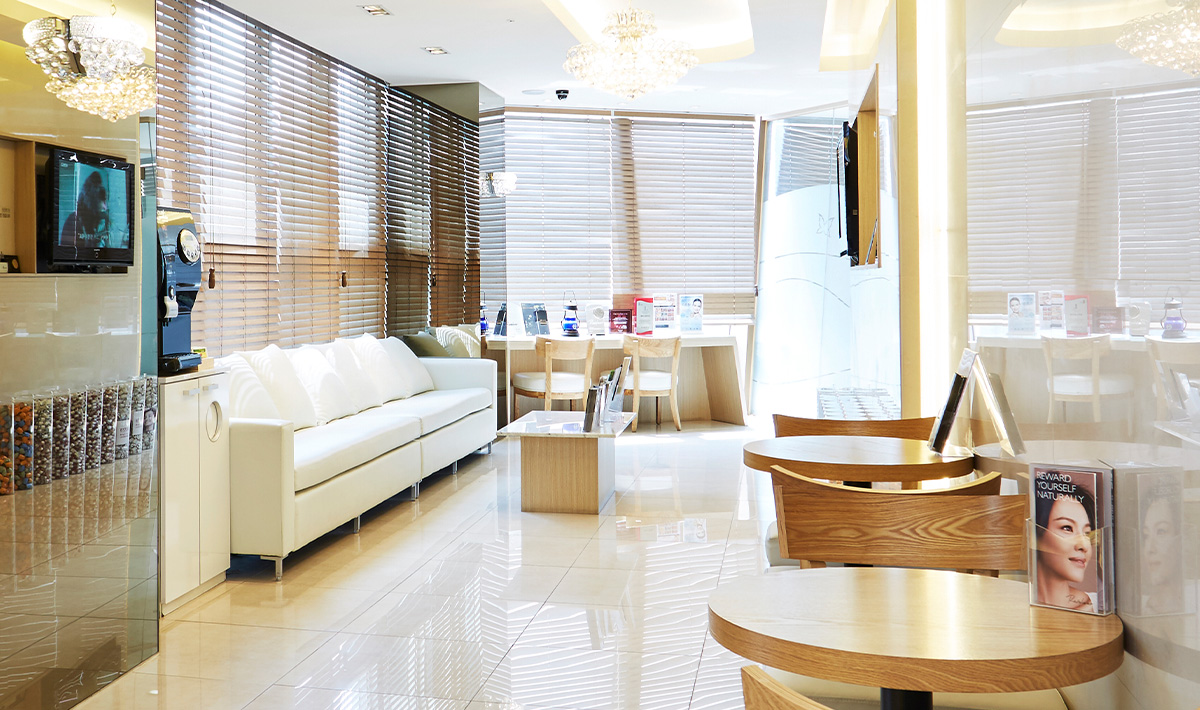 Nuel Clinic — official reception and clinic interior